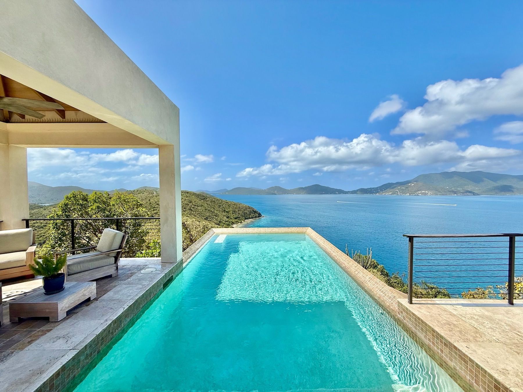 Window To The Sea villa photo.